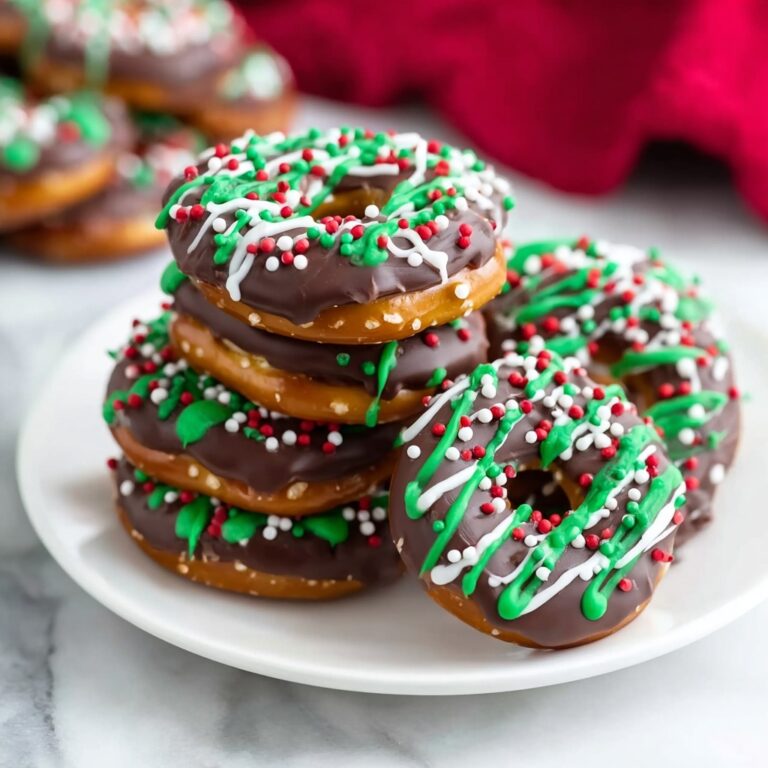 Christmas Caramel Pretzel Bites Recipe
