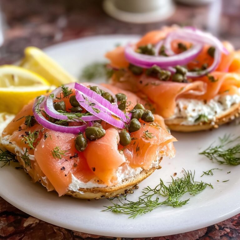 Smoked Salmon & Cream Cheese Bagels: A Taste Sensation! Recipe
