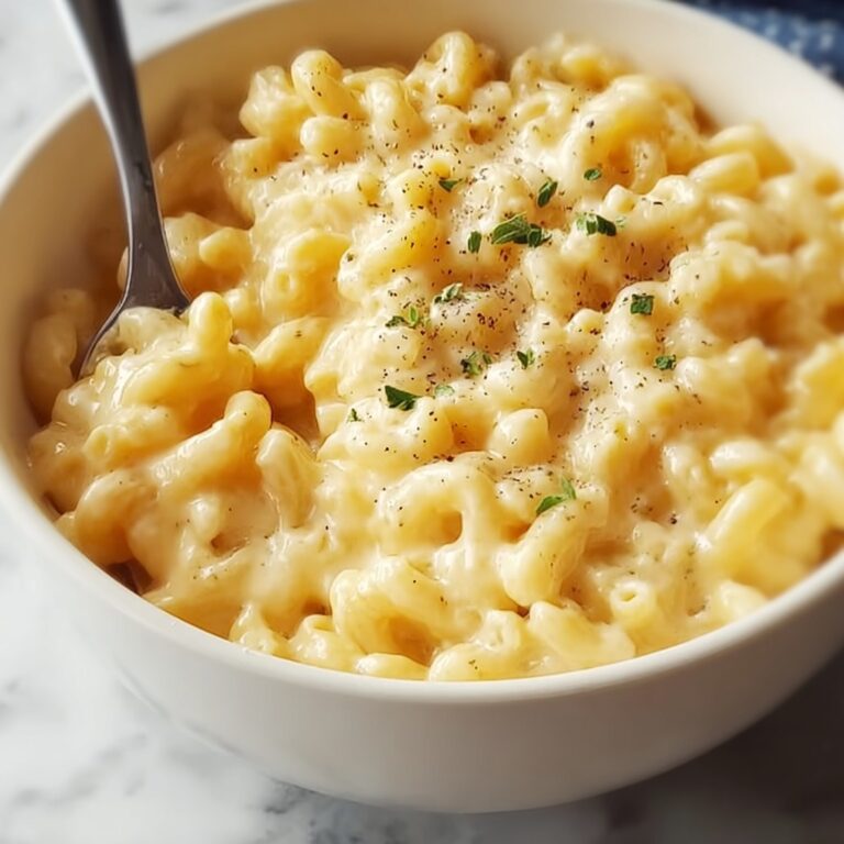 Creamy White Cheddar Mac and Cheese Recipe
