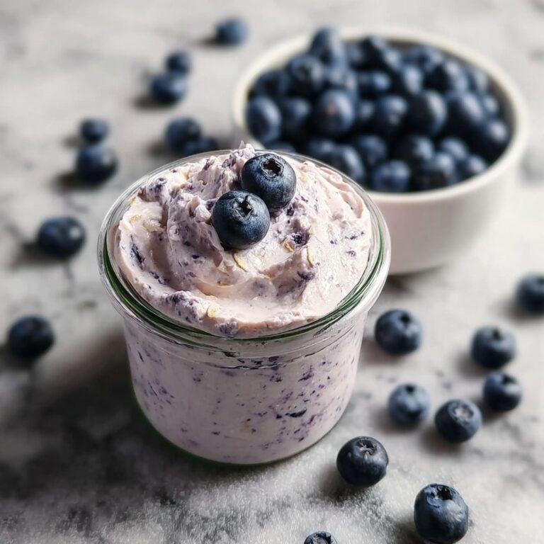 Blueberry Overnight Oats (Easy & Healthy) Recipe