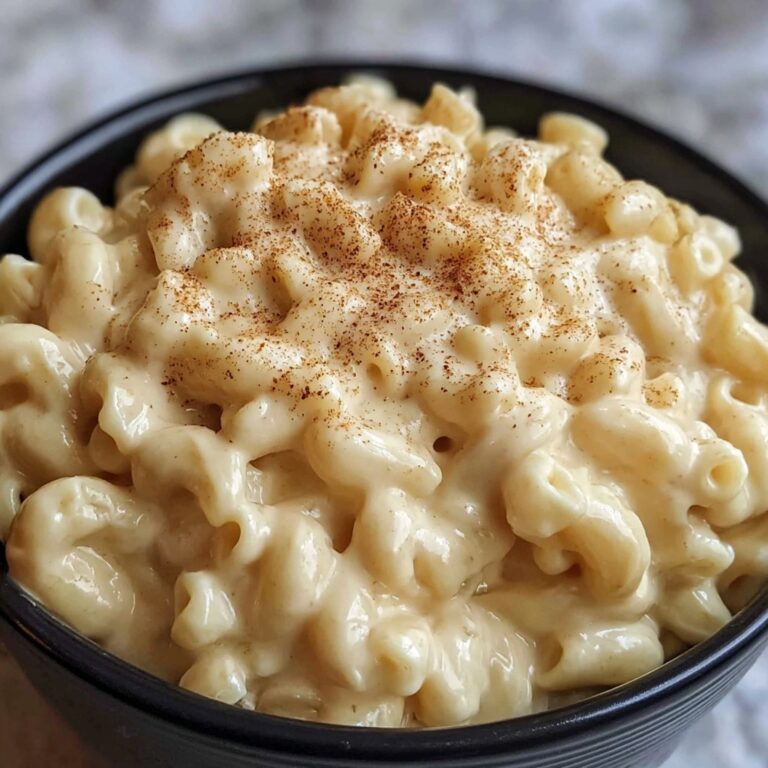 Creamy Crock Pot Mac and Cheese for Easy Comfort Dining Recipe